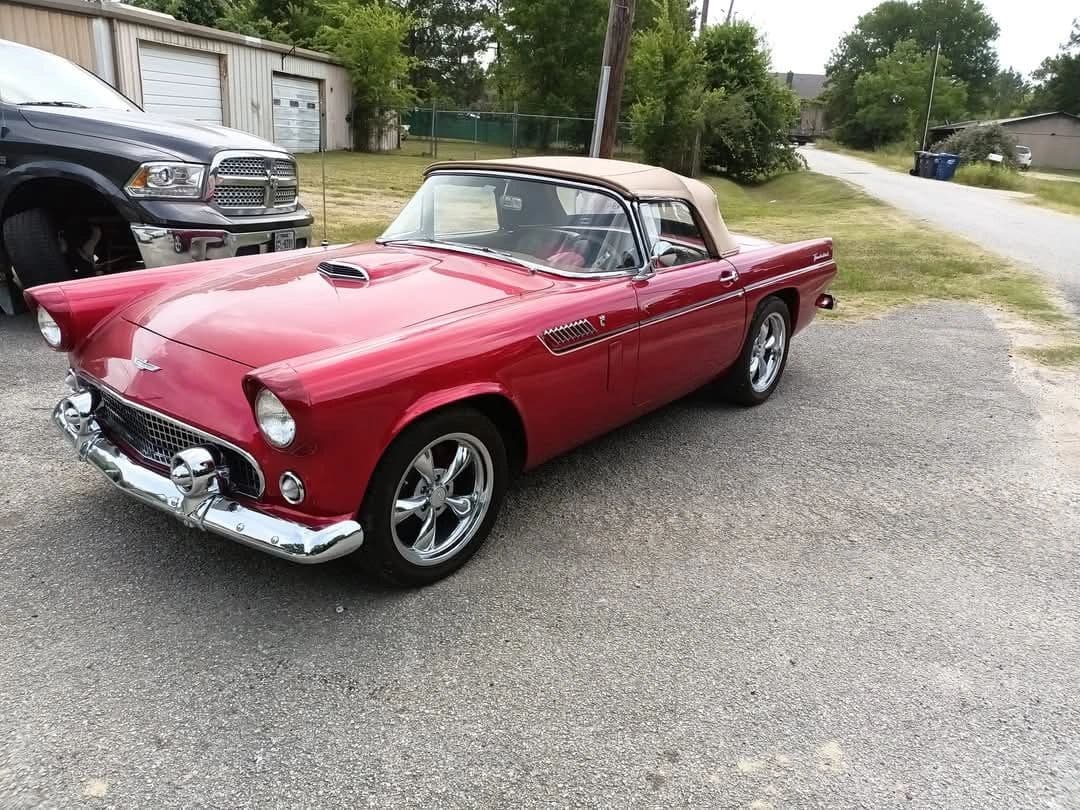 Classic car in the Tha Shop garage